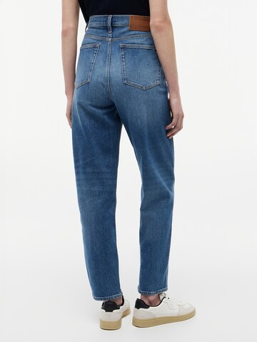 Tommy Jeans Tapered Jeans in Blau