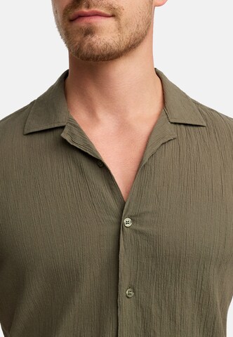 Coupe regular Chemise 'INWay' INDICODE JEANS en vert