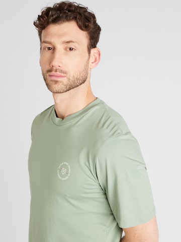 JACK & JONES Póló 'BLUSHIELD' - zöld