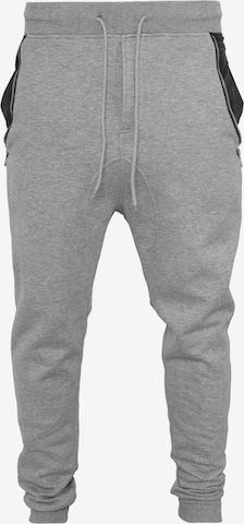 Urban Classics Broek in Grijs: voorkant