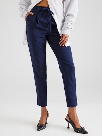 VERO MODA Tapered Pleat-Front Pants 'AVA' in Blue: front