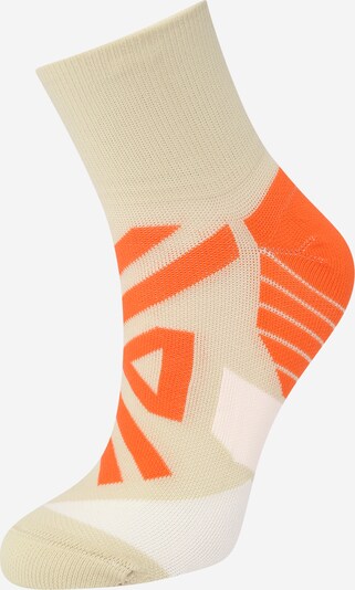 On Chaussettes de sport en nude / orange, Vue avec produit