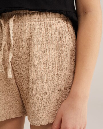 WE Fashion Свободный крой Штаны в Бежевый