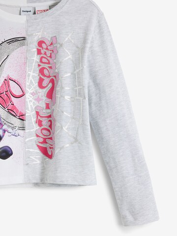Desigual - Camiseta en blanco