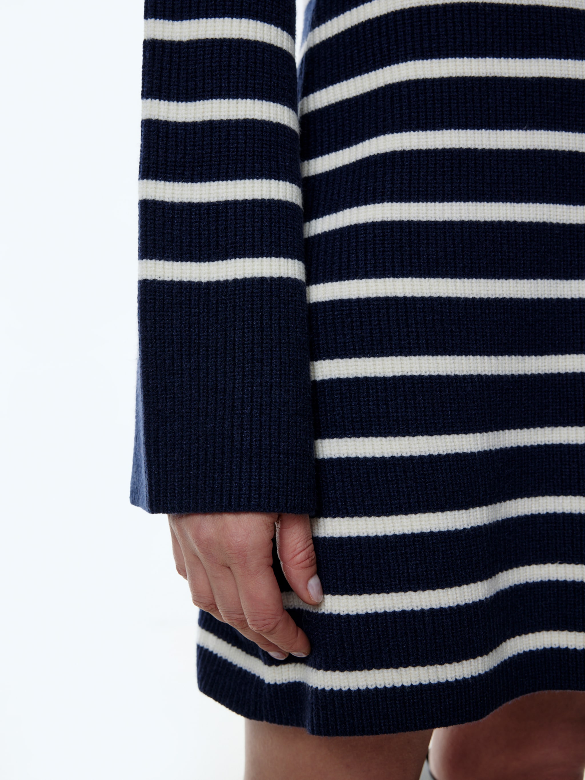 EDITED Produkte Kleid 'Madalyn' navy