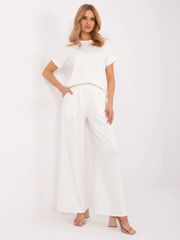 Madnezz House Pantsuit 'A613.69' in Beige: front