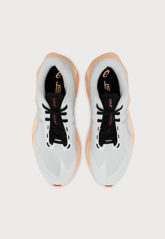 ASICS Running shoe 'Novablast 6' in White