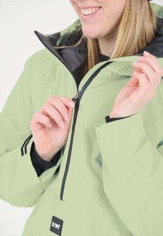 SLOPE Athletic Jacket 'Ruki' in Green