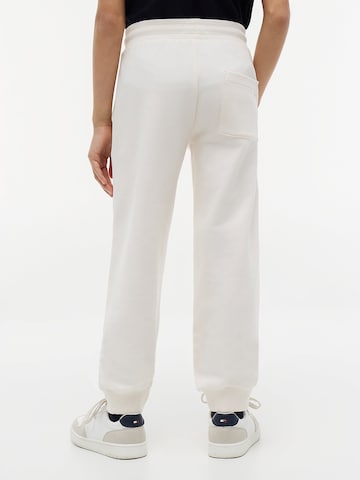TOMMY HILFIGER Tapered Pants in White