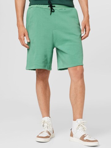 NU-IN Regular Pants in Green: front