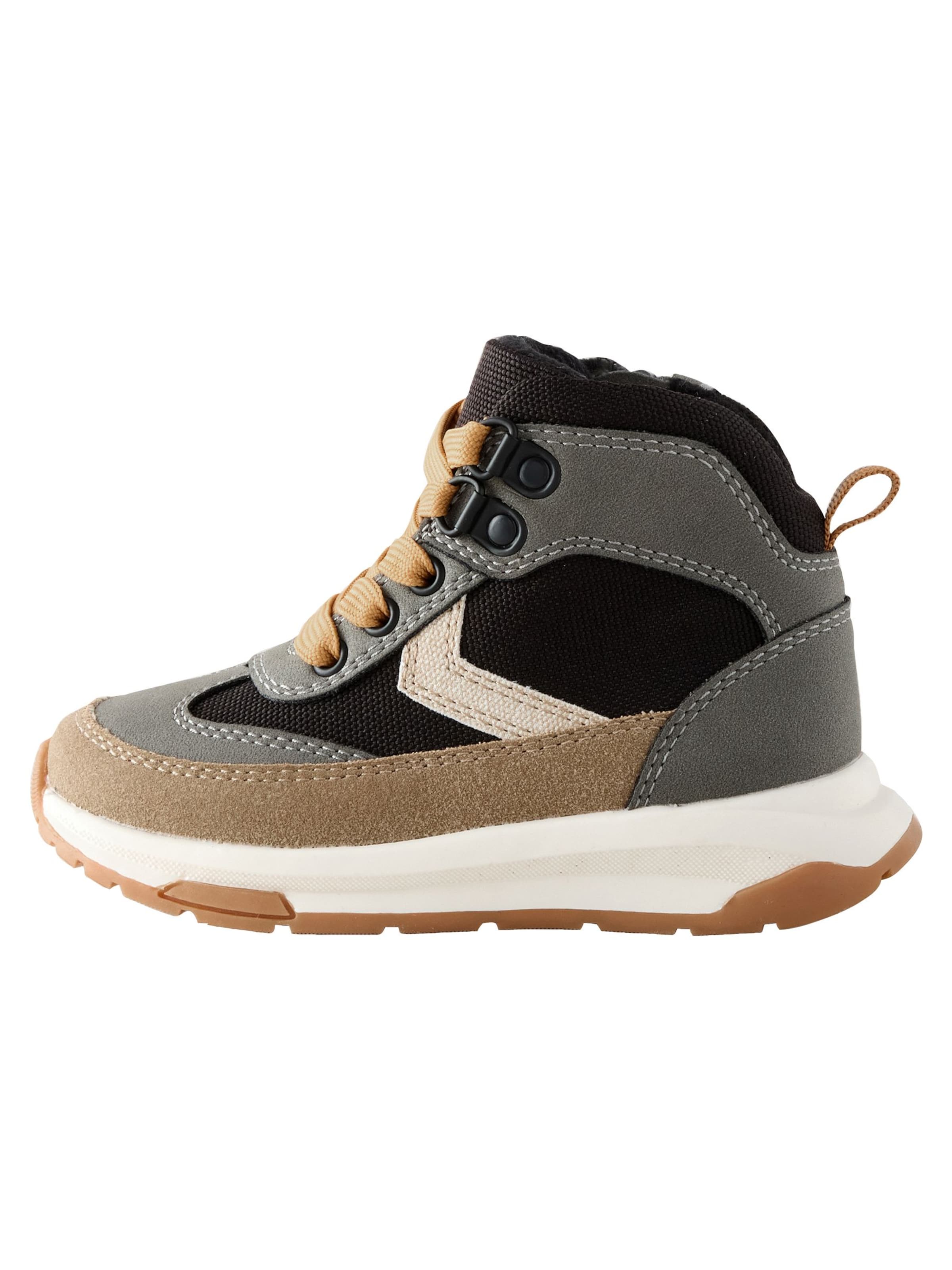 Next Ботуши в черно: отпред