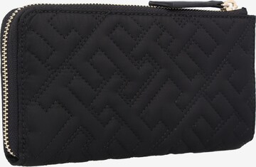 TOMMY HILFIGER Wallet 'Flow' in Black