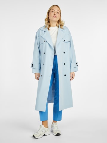 Lovely Sisters Between-Seasons Coat 'Jacky' in Blue: front