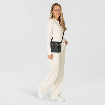 GUESS Schoudertas 'Milano' in Zwart