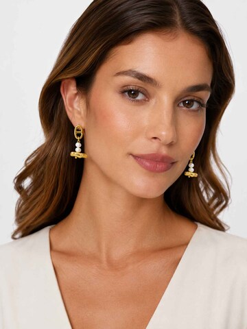 Boucles d'oreilles 'Cypress' RteRme en or : devant