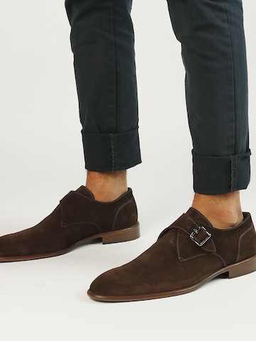 Chaussure basse MANFIELD en marron