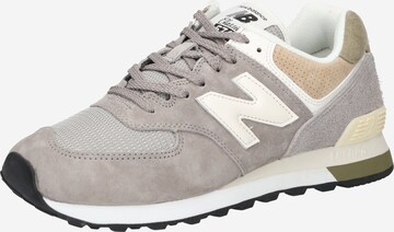 new balance Sneakers in Grey: front