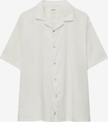 Pull&Bear Comfort Fit Skjorte i hvid: forside