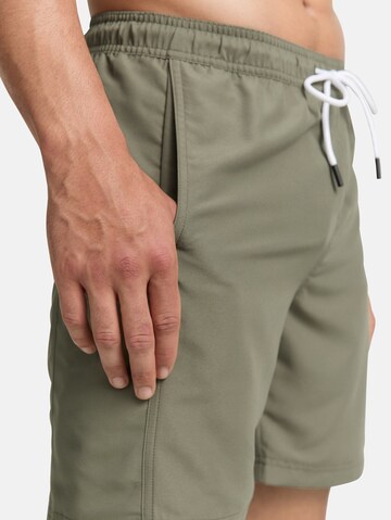 TOM TAILOR DENIM Zwemshorts in Groen