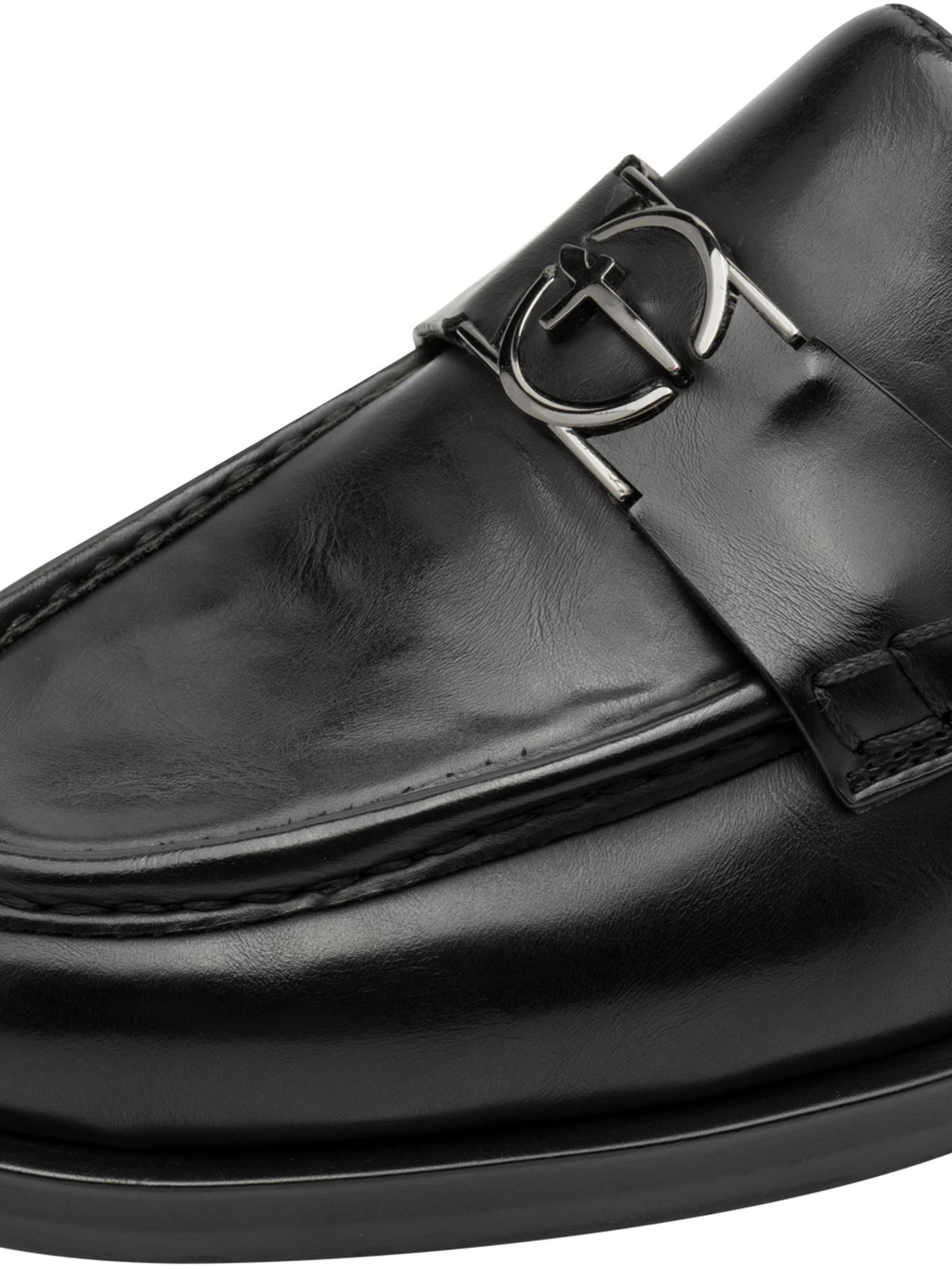 Tamaris Slip-ons in Black