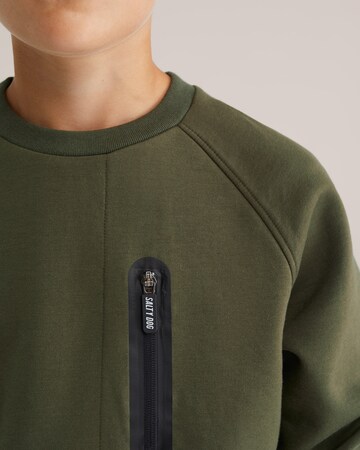 WE Fashion Sweatshirt in Green