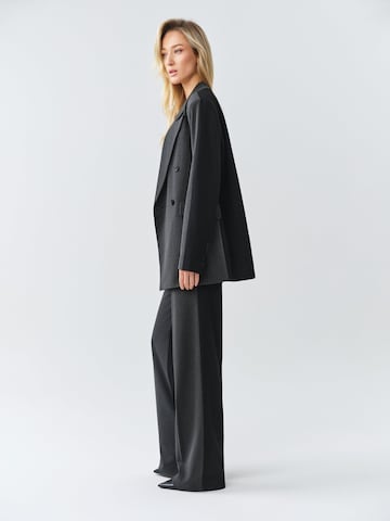 Blazer di MB by Marta Buzolic in grigio
