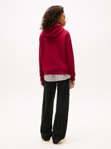 Tommy Jeans Sweatshirt 'ESS' in Lila