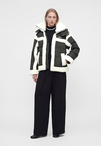 Karl Lagerfeld Зимно яке в черно
