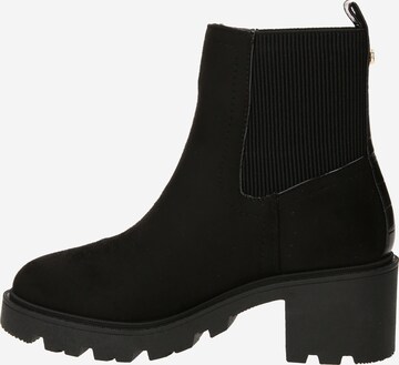 Ghete chelsea de la River Island pe negru