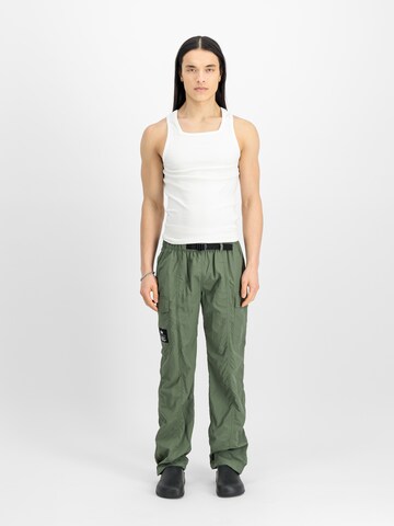 ALPHA INDUSTRIES Обычный Брюки-карго в Зеленый