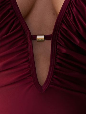 B by Ted Baker Triangel Badpak in Rood
