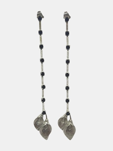 Gloria Mago Earrings 'Long gold flower pendant with crystal chain, Sw white opal' in Silver: front
