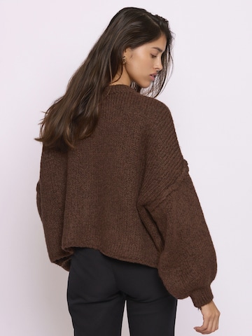 Lilavie Strickjacke ' Paulaa ' in Braun