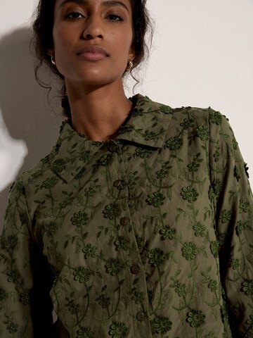 Apricot Blouse ' ' in Groen