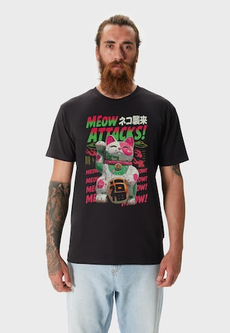 Oldskull Shirt 'Asian Lucky Cat Attack Graphic' in Zwart: voorkant