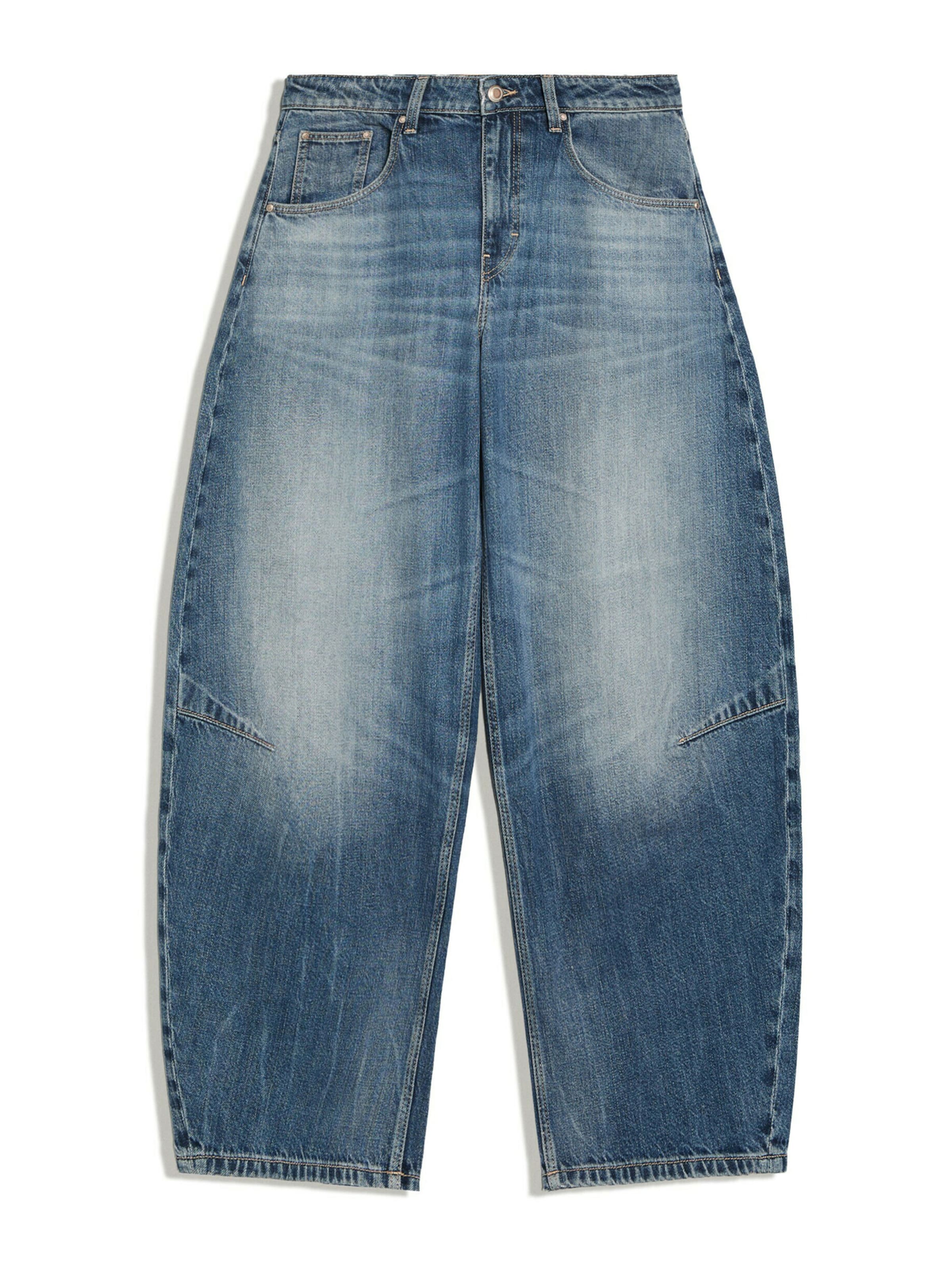 Bershka Jeans in Blue: front