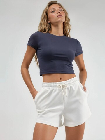 Busem Loose fit Trousers in White