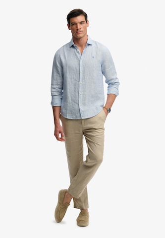 Coupe regular Chemise Superdry & Co en bleu