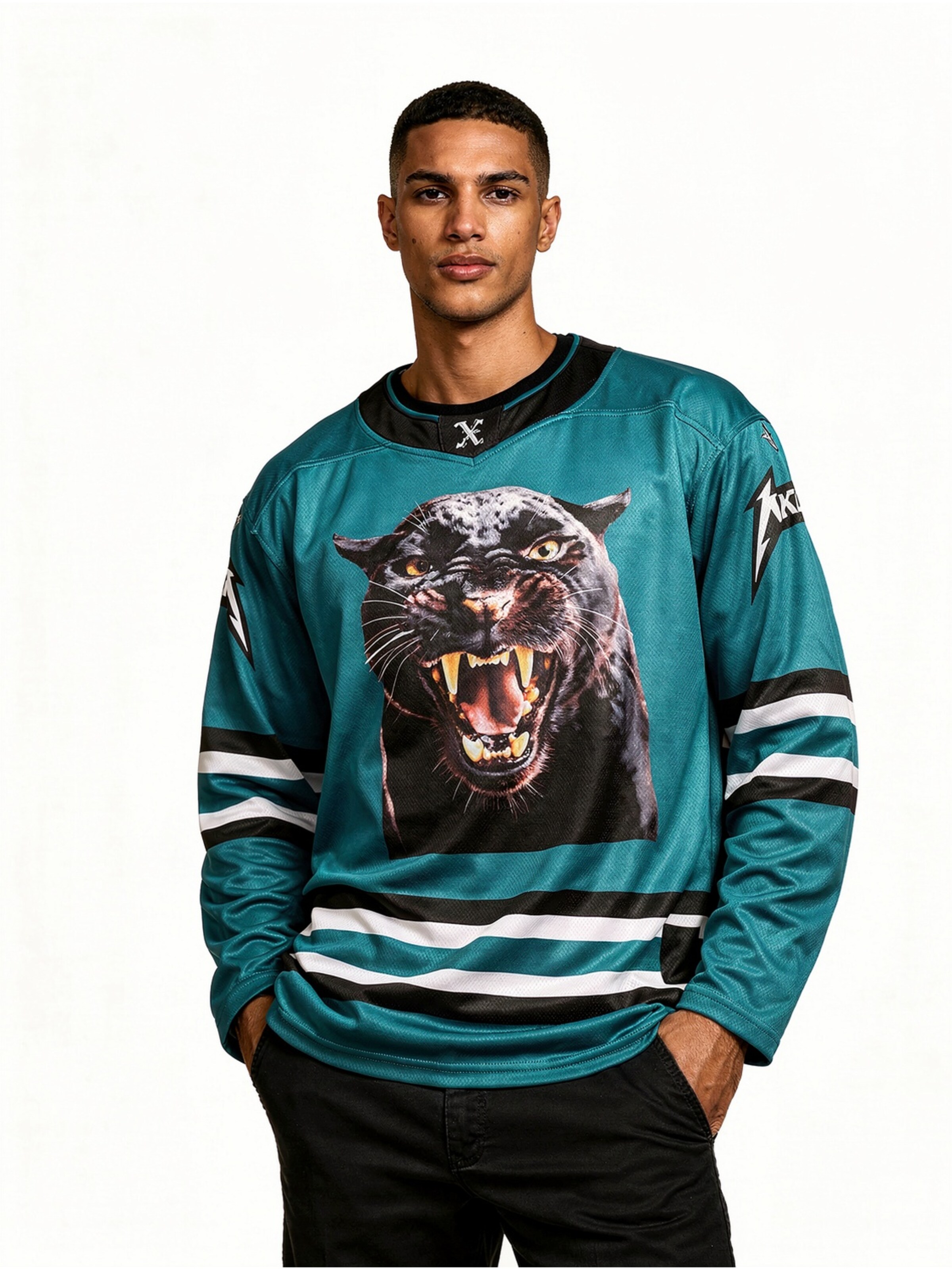Sweat-shirt 'Pantera' Yoxeone en bleu : devant