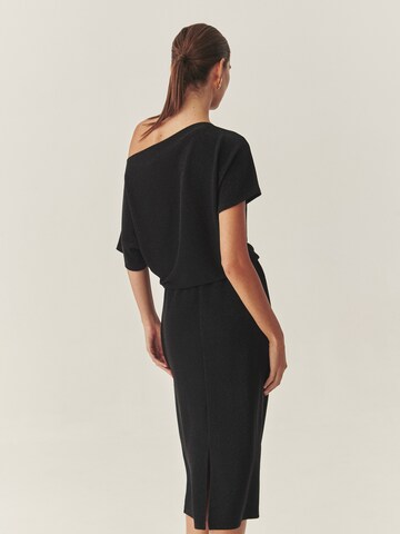 TATUUM Платье в Черный