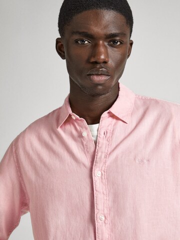 Pepe Jeans Regular fit Button Up Shirt 'PAYTTON' in Pink
