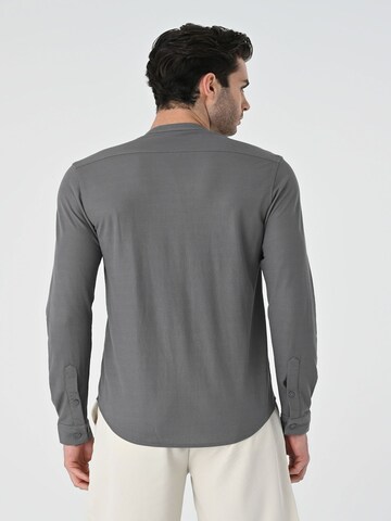 Antioch Shirt in Grey