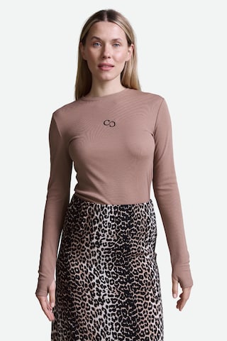 Cotton Candy Shirt in Bruin: voorkant