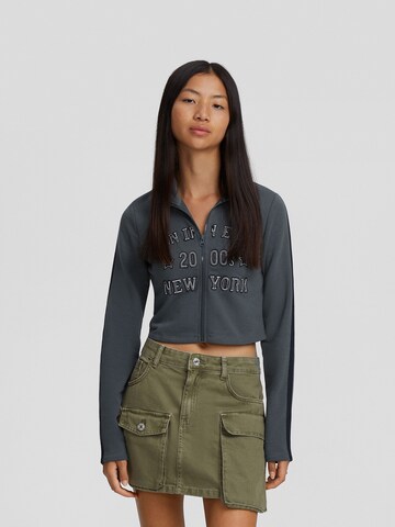 Bershka Zip-Up Hoodie in Green: front