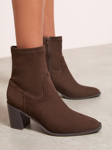 Botine de la Friends Like These pe maro