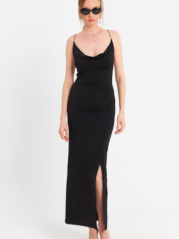 melns Cool & Sexy Vakarkleita: no priekšpuses