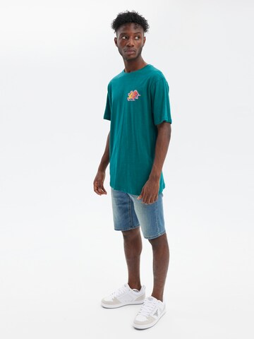 hydroponic - Camiseta 'Hydroponic x Naruto Group Graphic T-Shirt' en azul