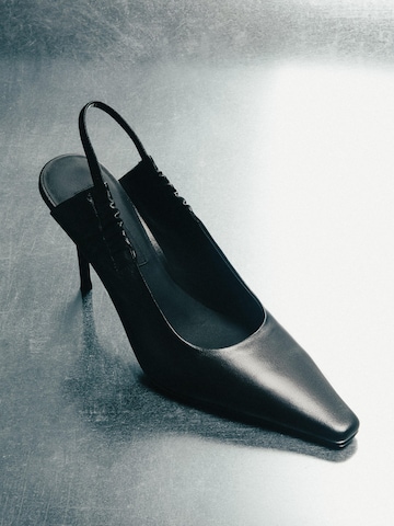 Décolleté '618-6' di Estro in nero