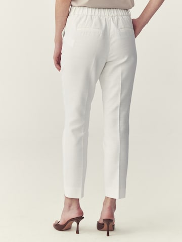 TATUUM Regular Trousers in White