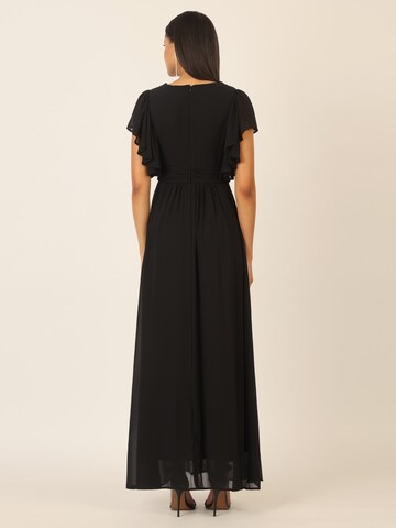 APART Kleid in Schwarz